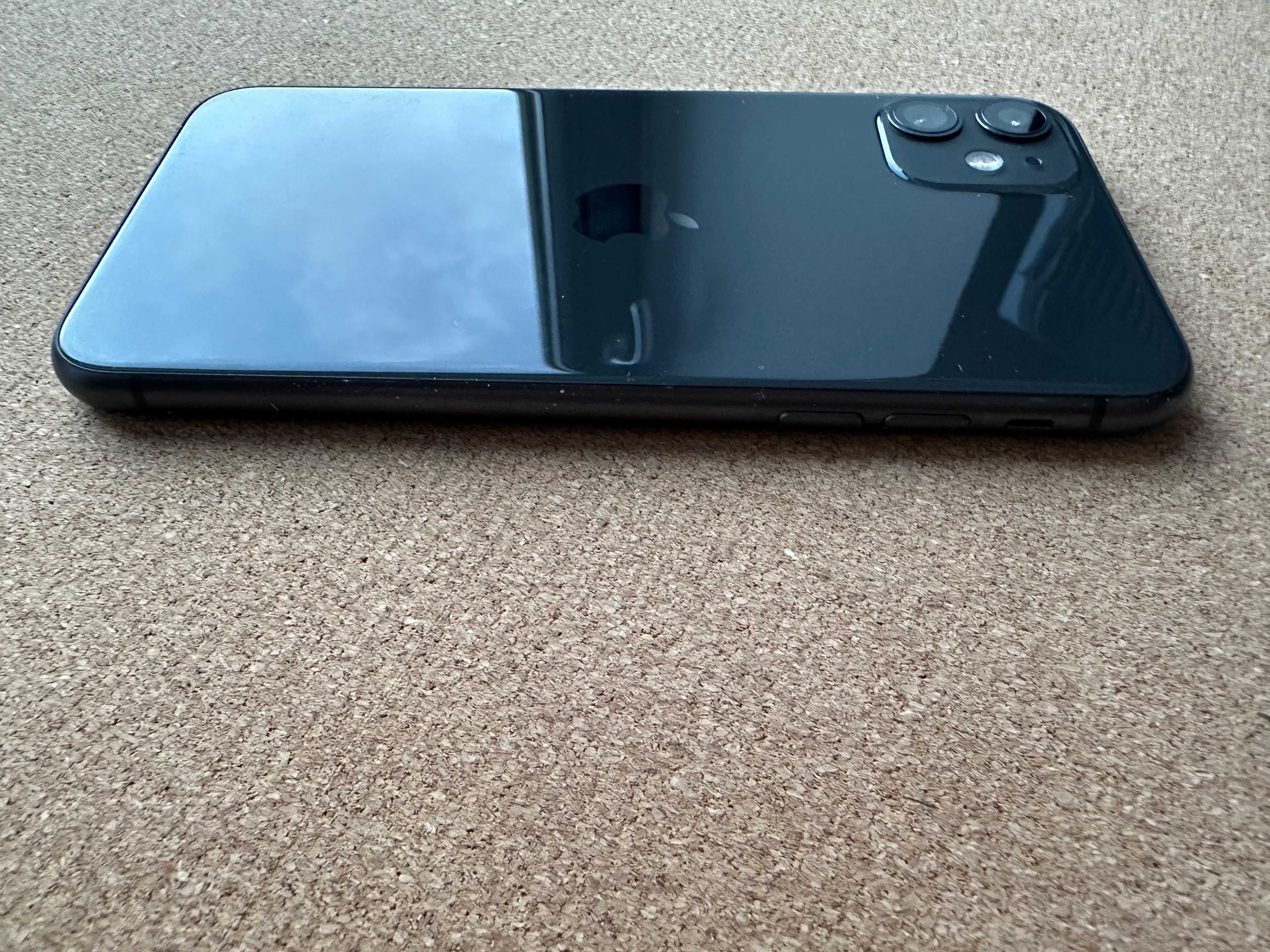 Smartfon iPhone 11 Black 64GB