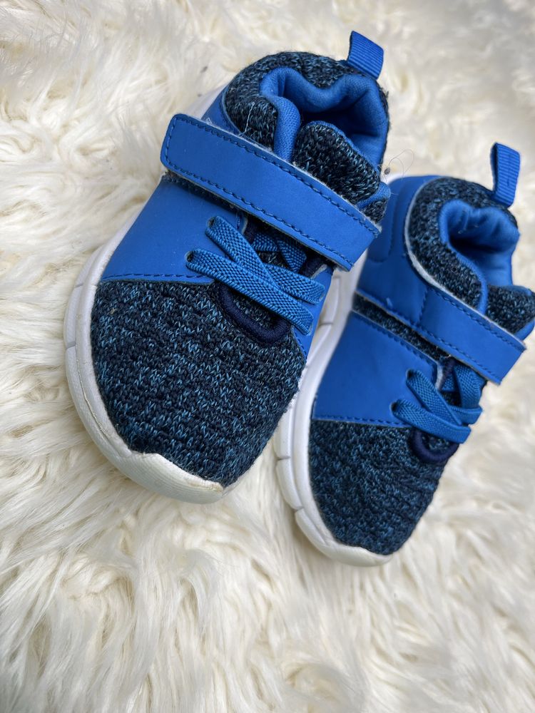 Sportowe buty dzieciece