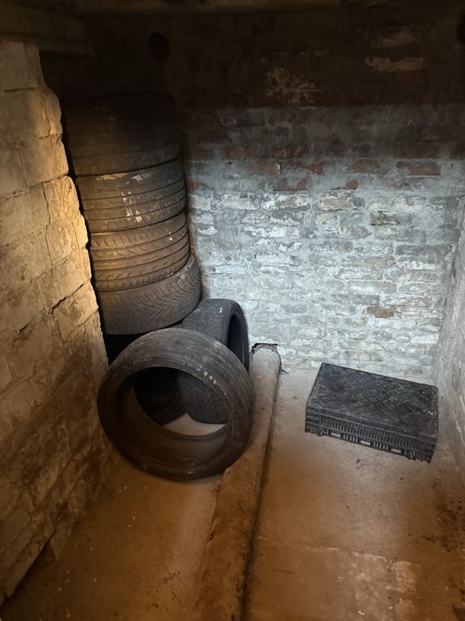 Продам капитальный гараж, кооператив ОГК Центр