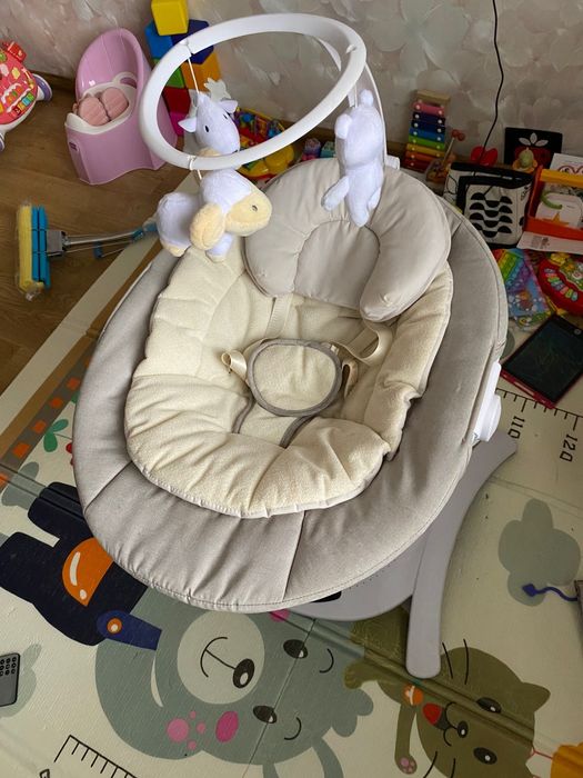 Заколисуючий центр Carello Adora