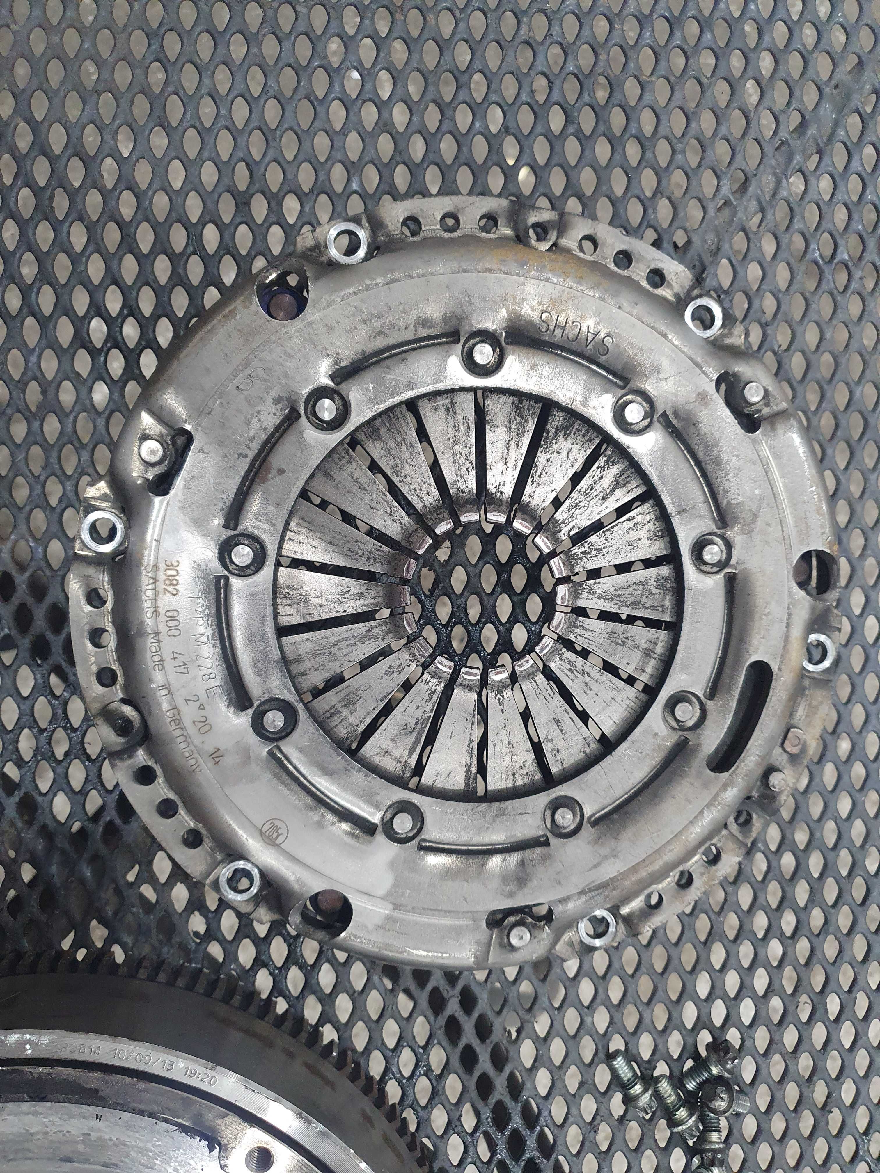 Sprzegło tarcza docisk dwumas Alfa Romeo 159 1.9 jts 160km kpl