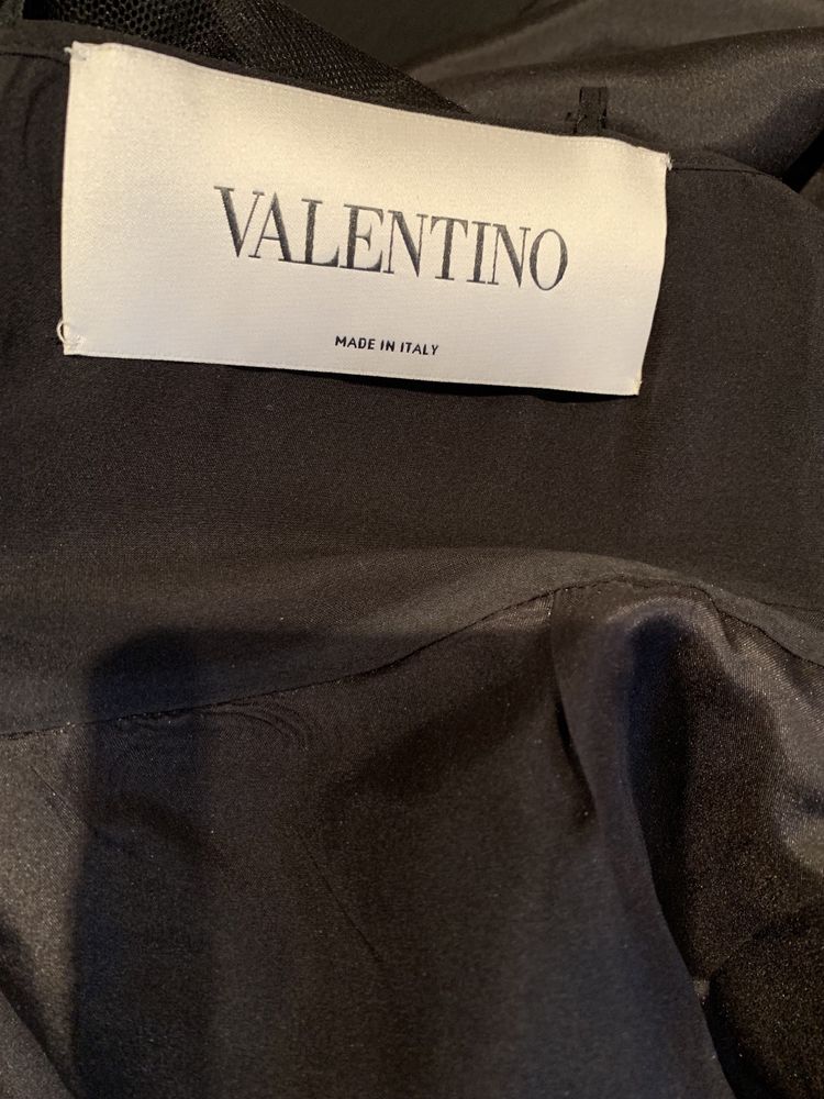 Черное короткое платье VALENTINO кружево