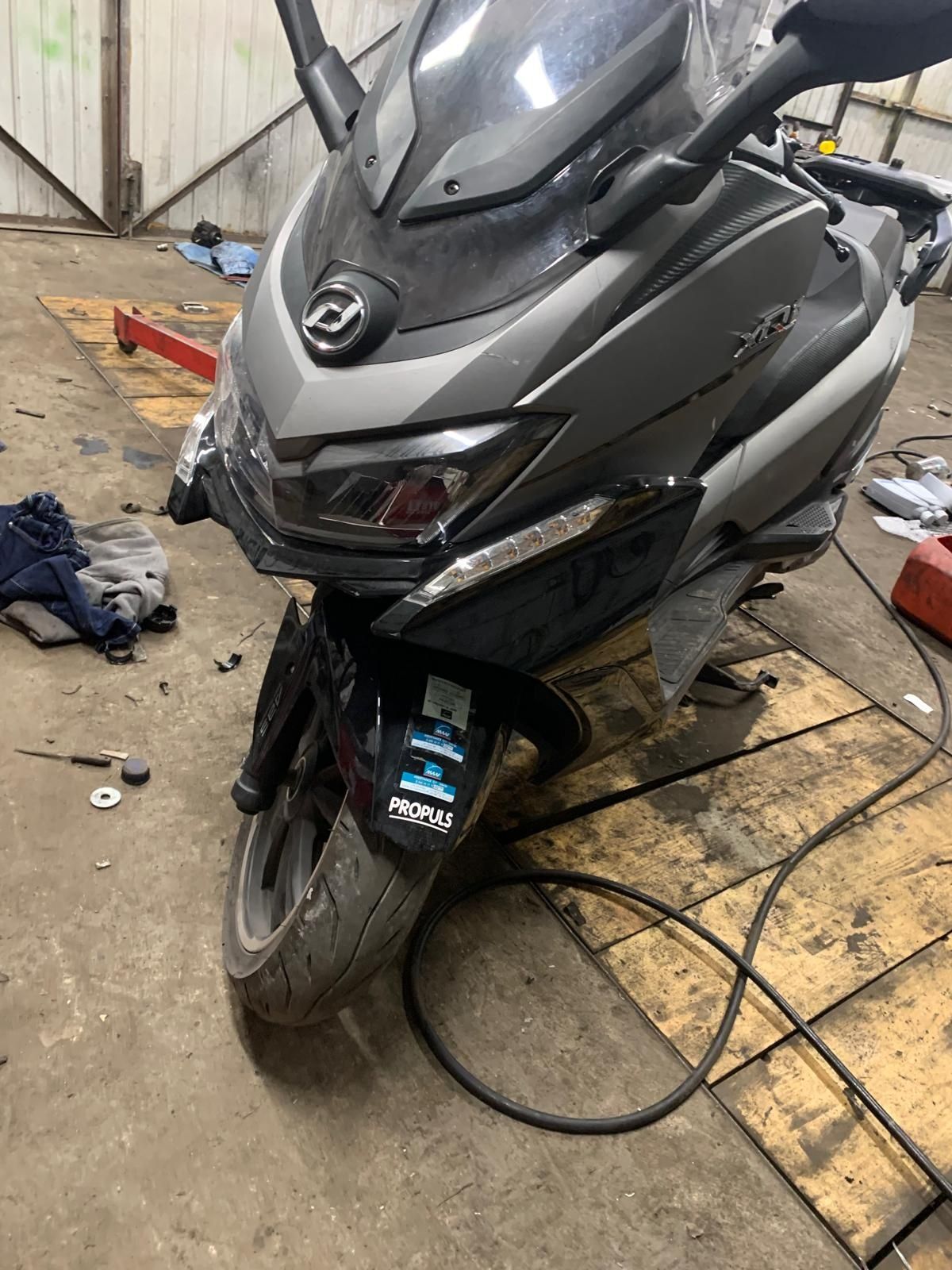Części skuter daelim xq 125 /250