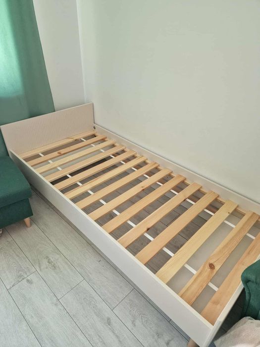 Łóżko Fumio model miloo 200x90 + materac stan bardzo dobry