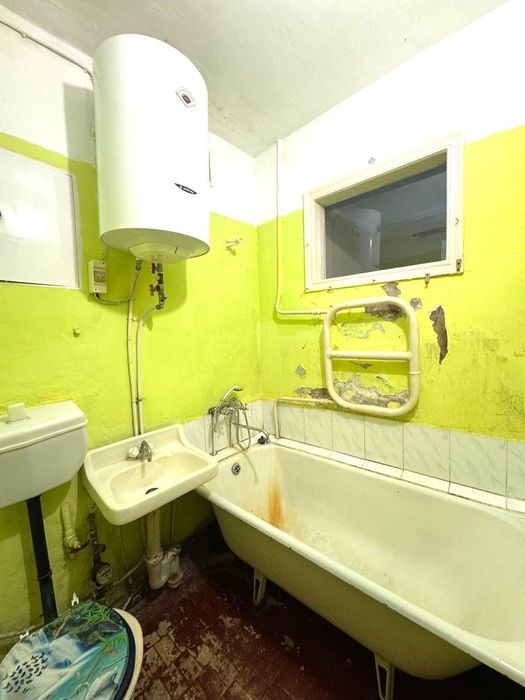 Продам 2-ух комн квартиру