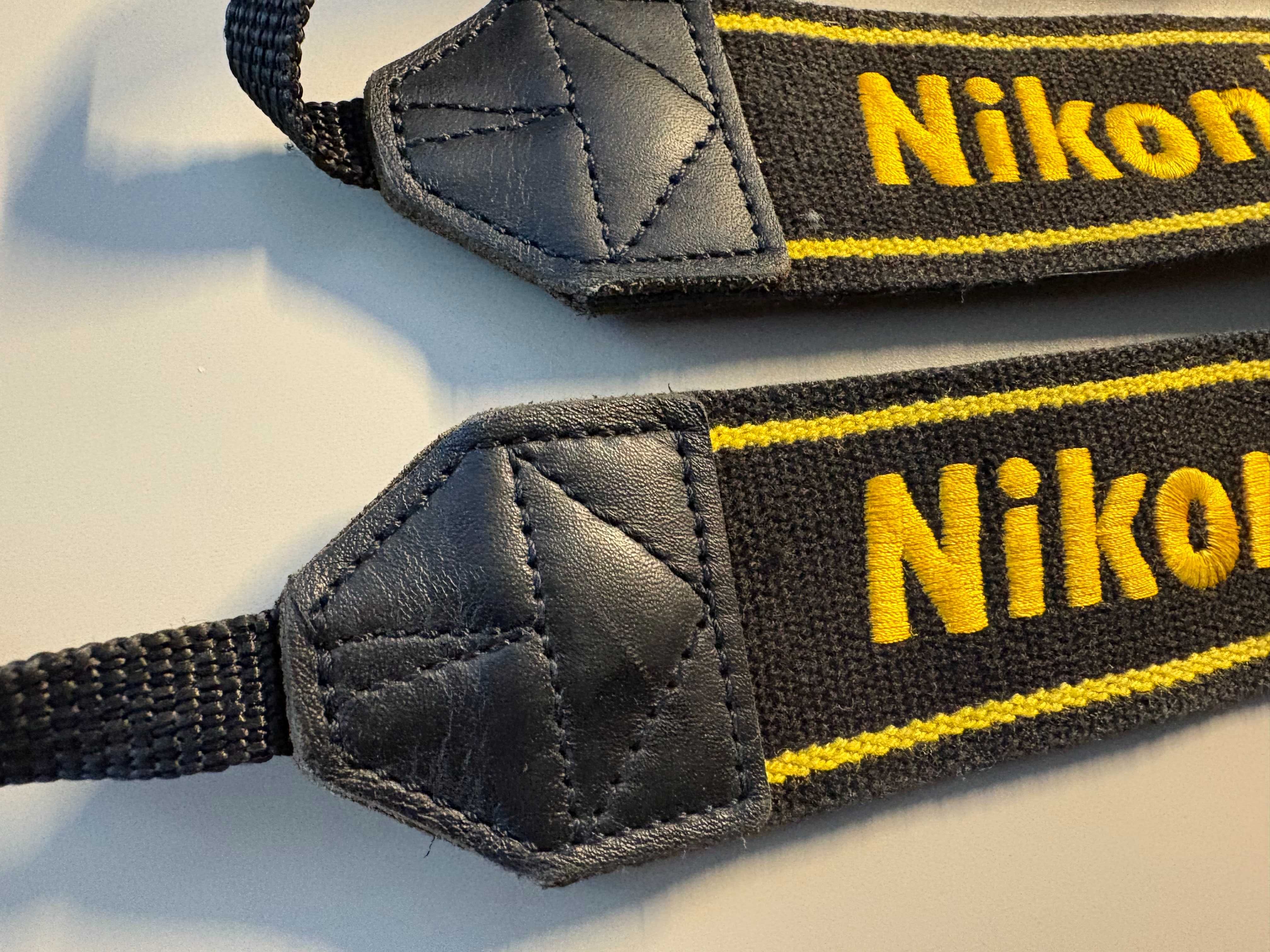 Pasek do aparatu NIKON D2X - stan bardzo dobry