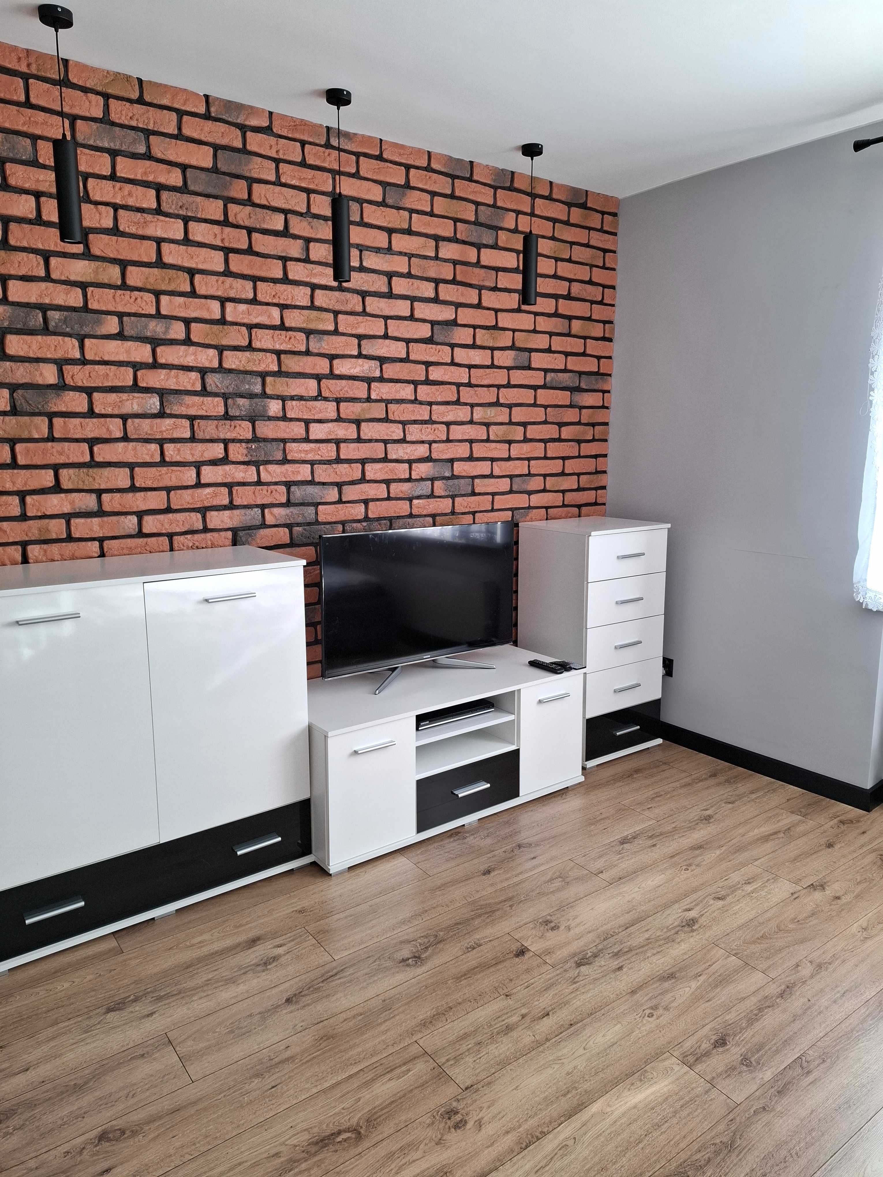 Dom wolnostojący w cichej i spokojnej okolicy
