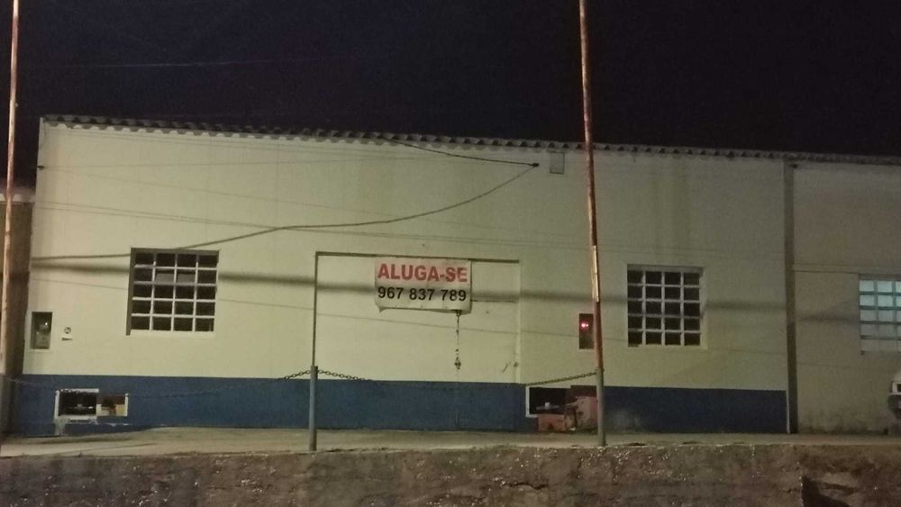 Armazém para arrendar