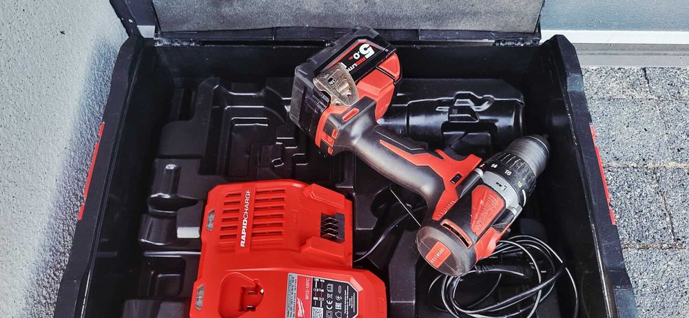 Wiertarko-Wkrętarka Udarowa 18V MILWAUKEE M18 BLPD2-502X  Wkrętarka
