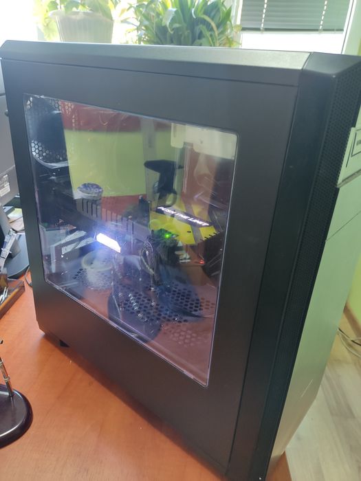 Komputer stacjonarny