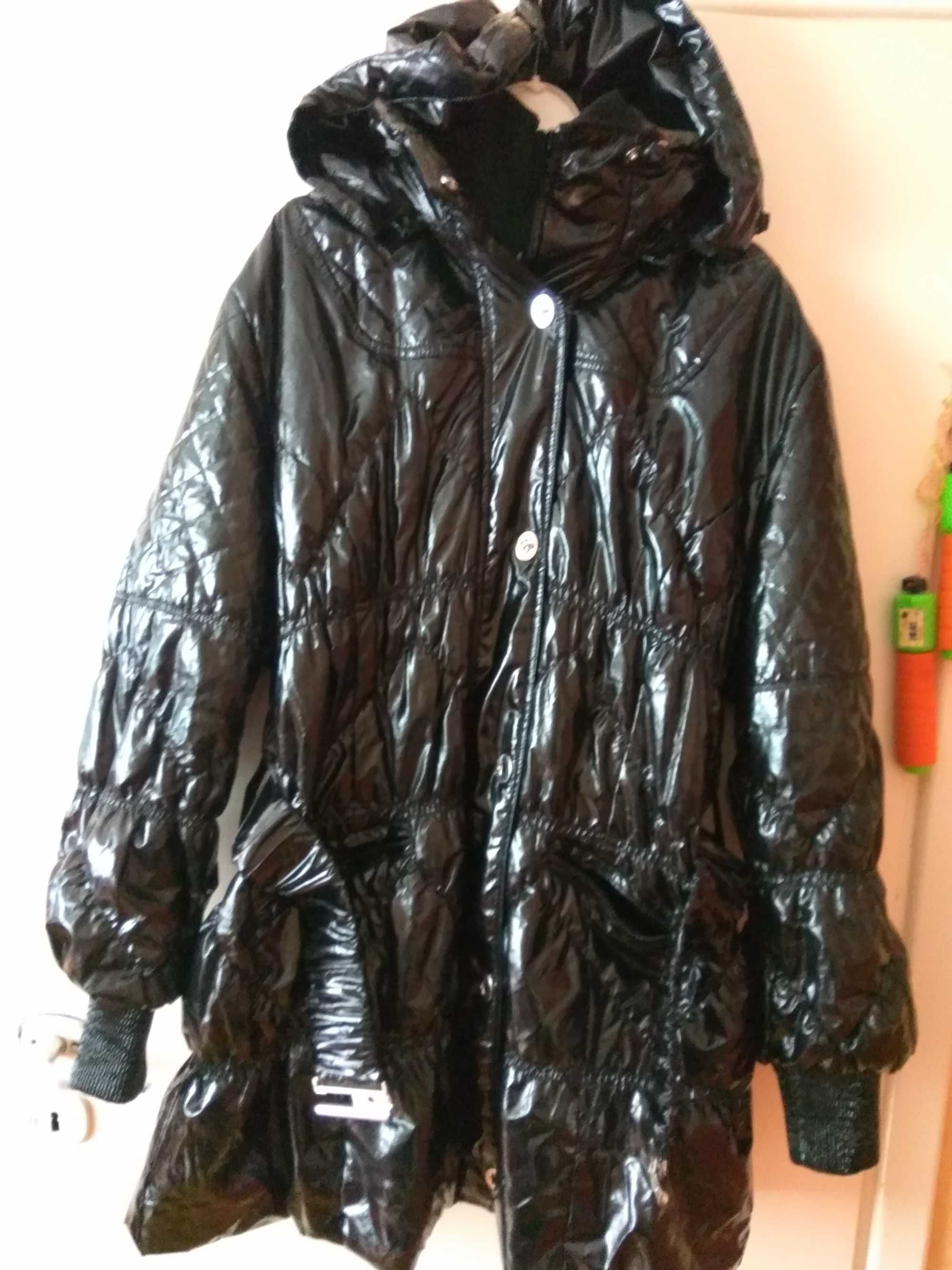 bardzo duza kurtka zimowa 4XL  szeleszcza pikowana czarna pachy 150 cm