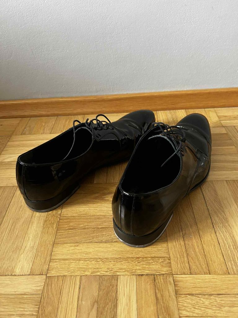 Eleganckie buty do garnituru Quazi 43
