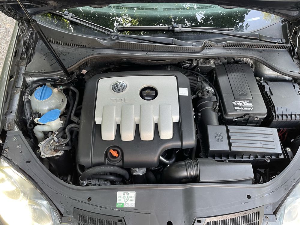 VW Golf V 4x4 2.0 Tdi