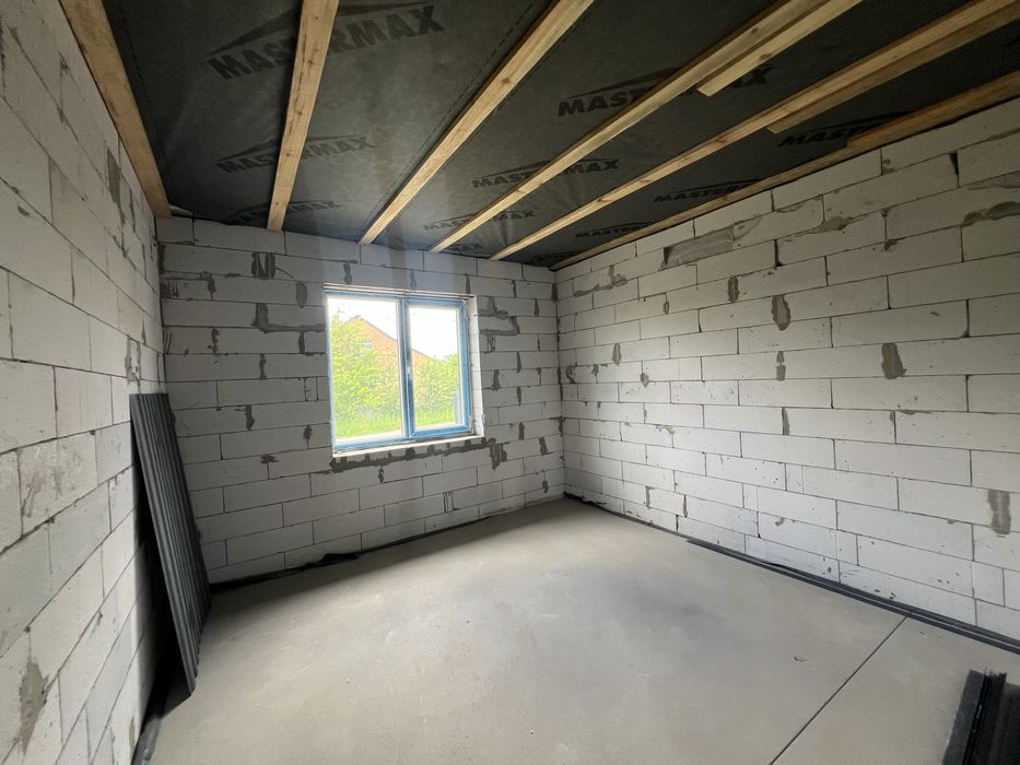 Продаж будинку з центральними комунікаціями