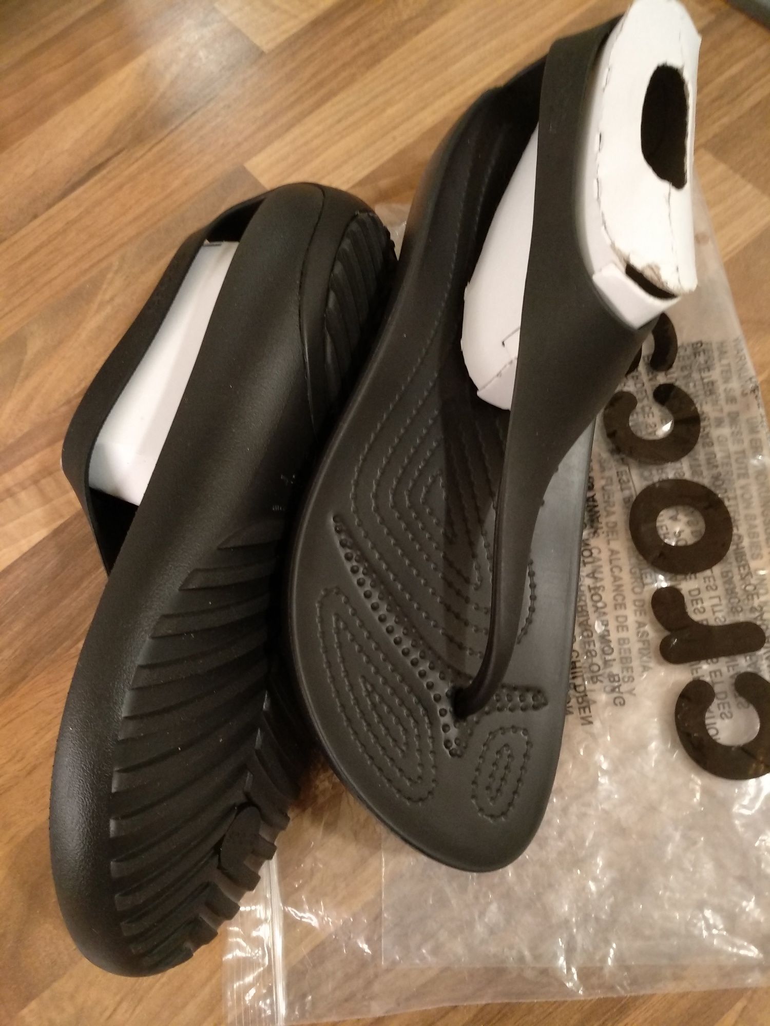 CROCS Serena Flip W9  39-40