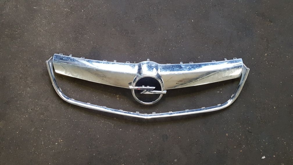 Grill emblemat logo chrom listwa opel vectra c signum po lift europa