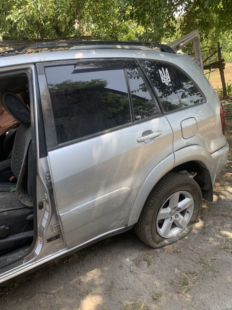 Toyota Rav4 2006рік рестайлінг дизель 2 л