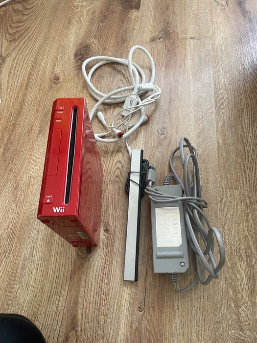Sprzedam wszystko co na zdjęciu,Wii mini,PS 1,Game Boy 1989