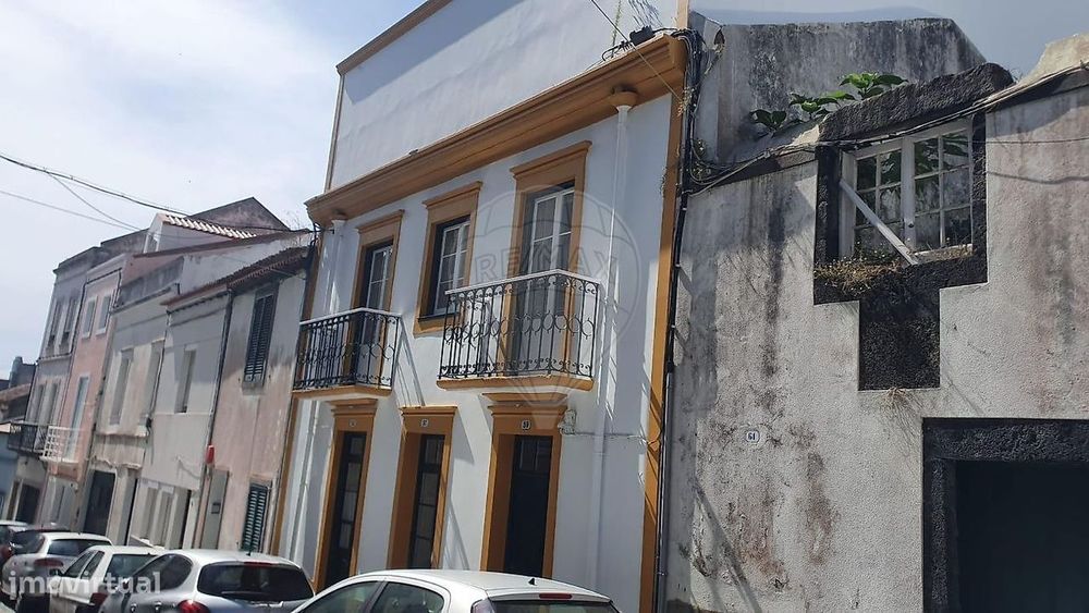 Moradia T4 para arrendamento