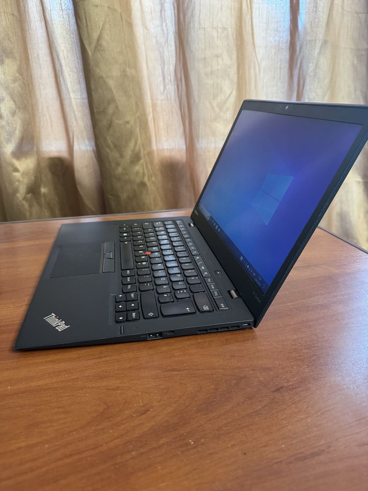 Lenovo X1 Carbon