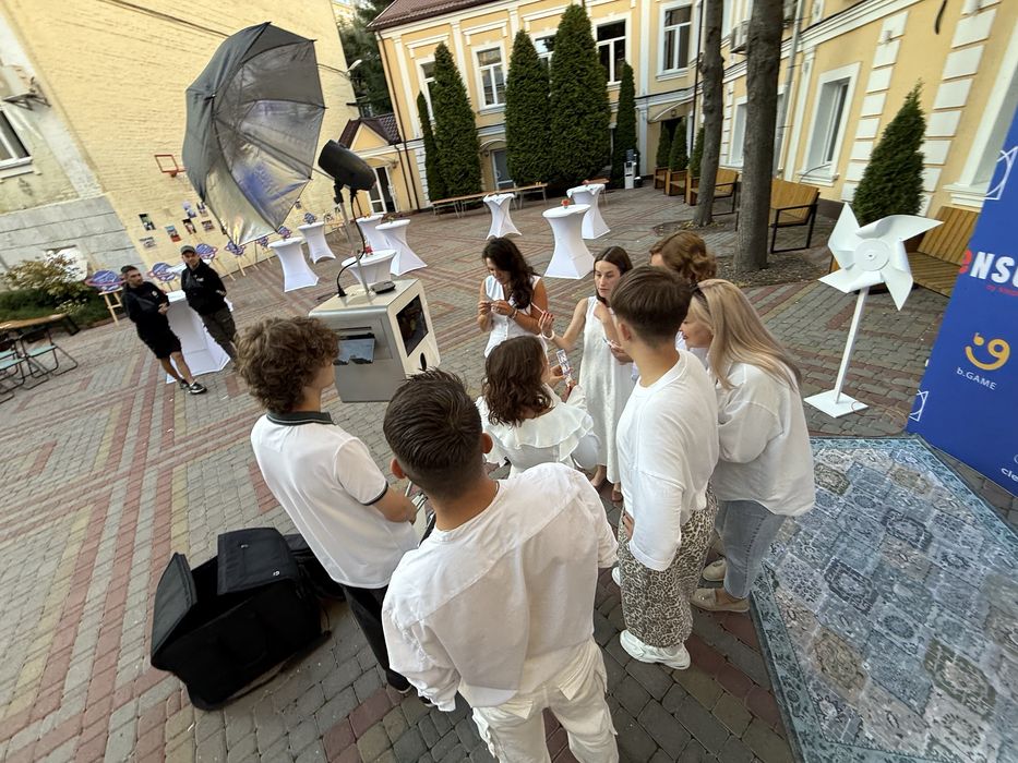 Фотобудка фотобокс фотокабіна