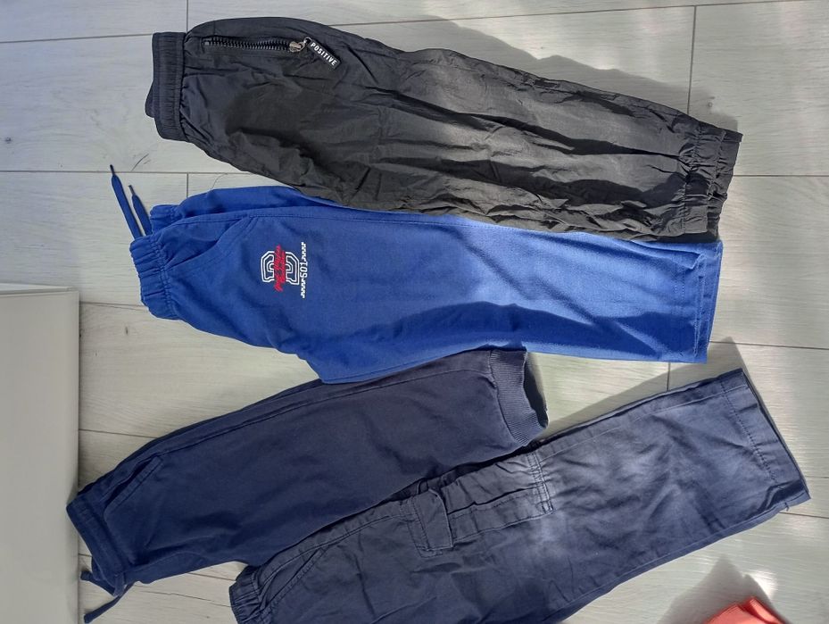 Spodnie chłopięce 8 szt. r 104-110