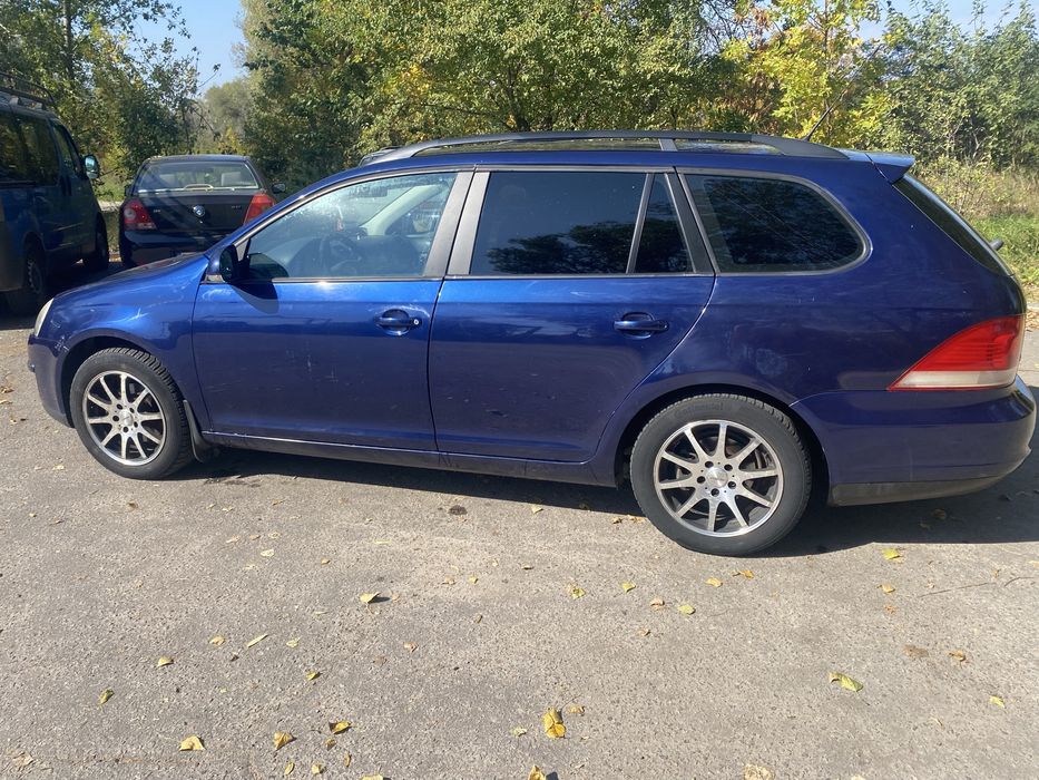 Volkswagen Golf 2007г 1,6 газ
