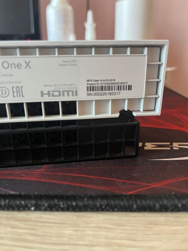 Приставка xbox one x 1 терабайт