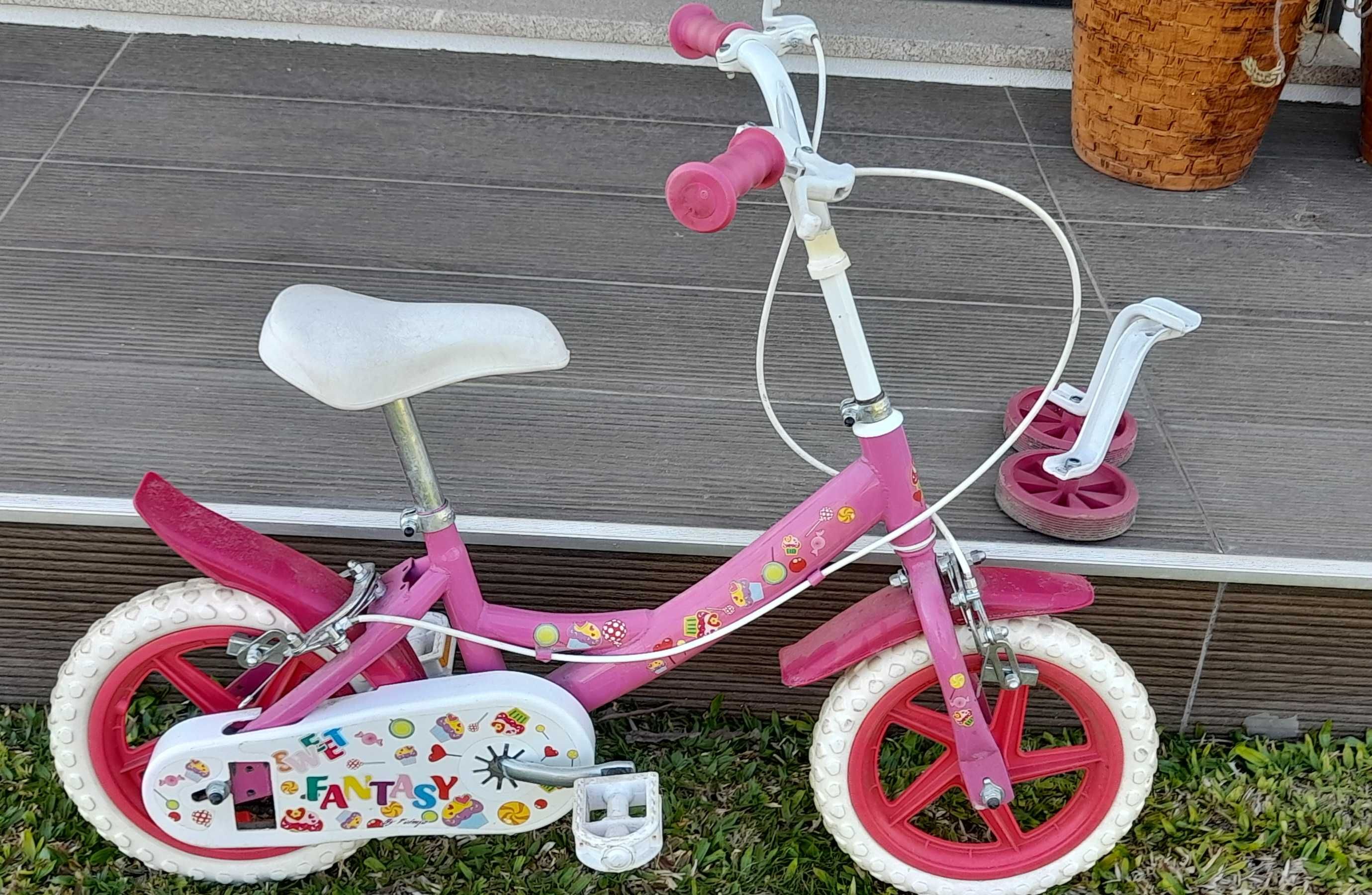 Bicicleta de menina.