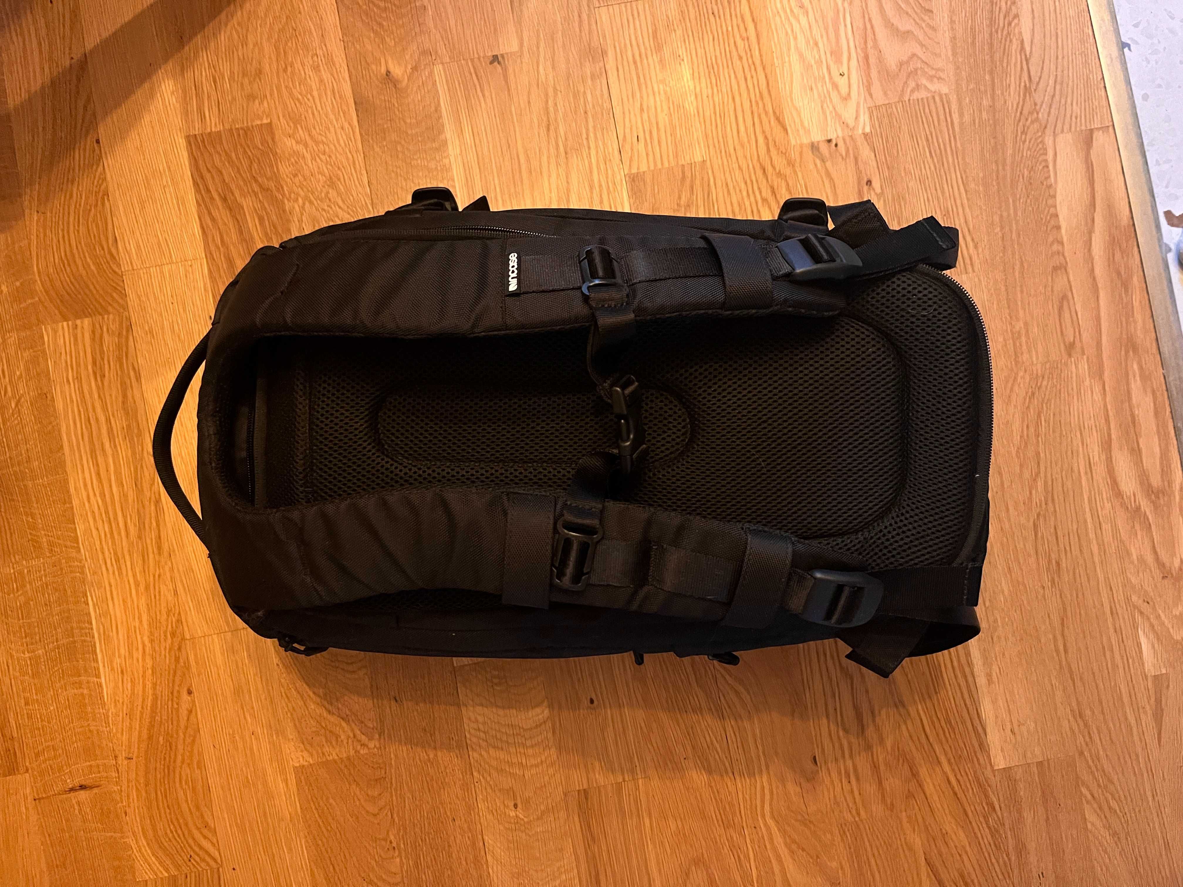 Plecak Fotograficzny - Incase Core Photo DSLR Pro