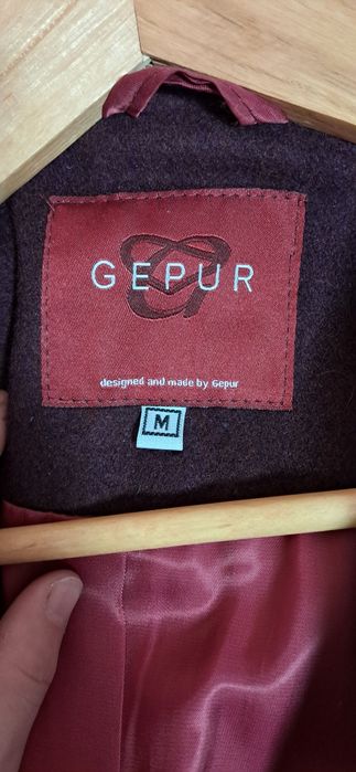 Пальто бордовое новое