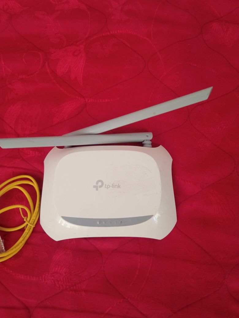 Wi-Fi Роутер tp-link.