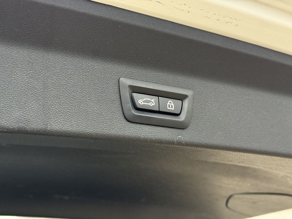 Продаю BMW x3 плагін-гібрид .