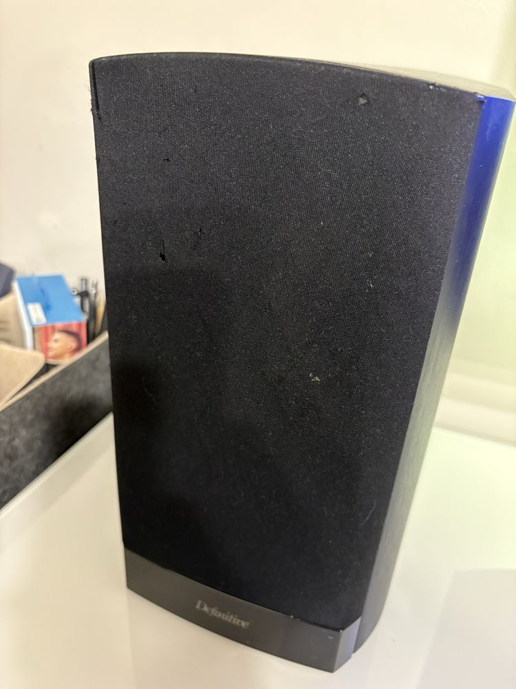 Colunas Hi-Fi Definitive Technology