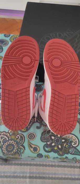 Nike Jordan 1 Mid Novos na caixa