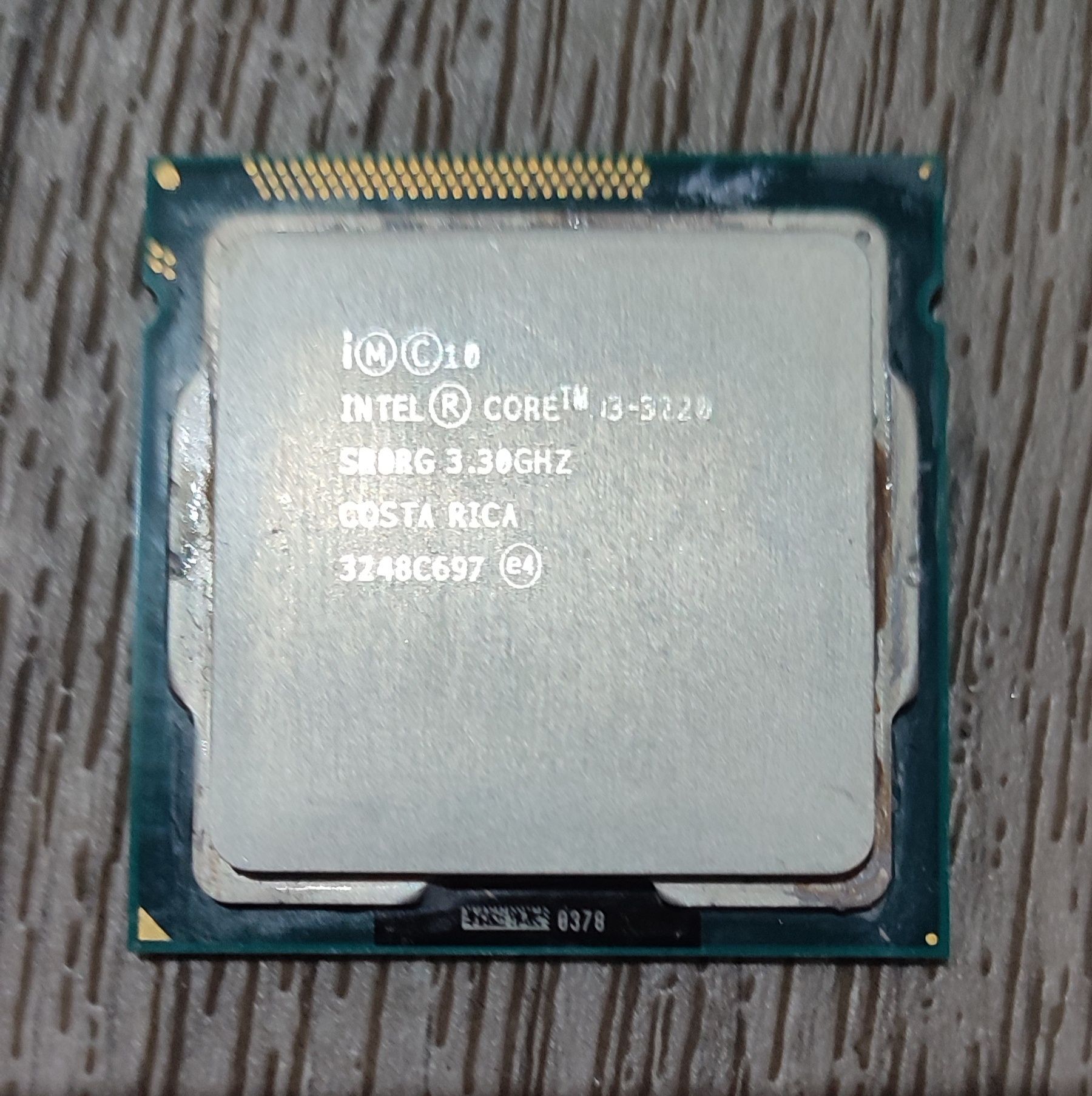Процессор, память планки ddr2(3 шт) и блоки питания на системник