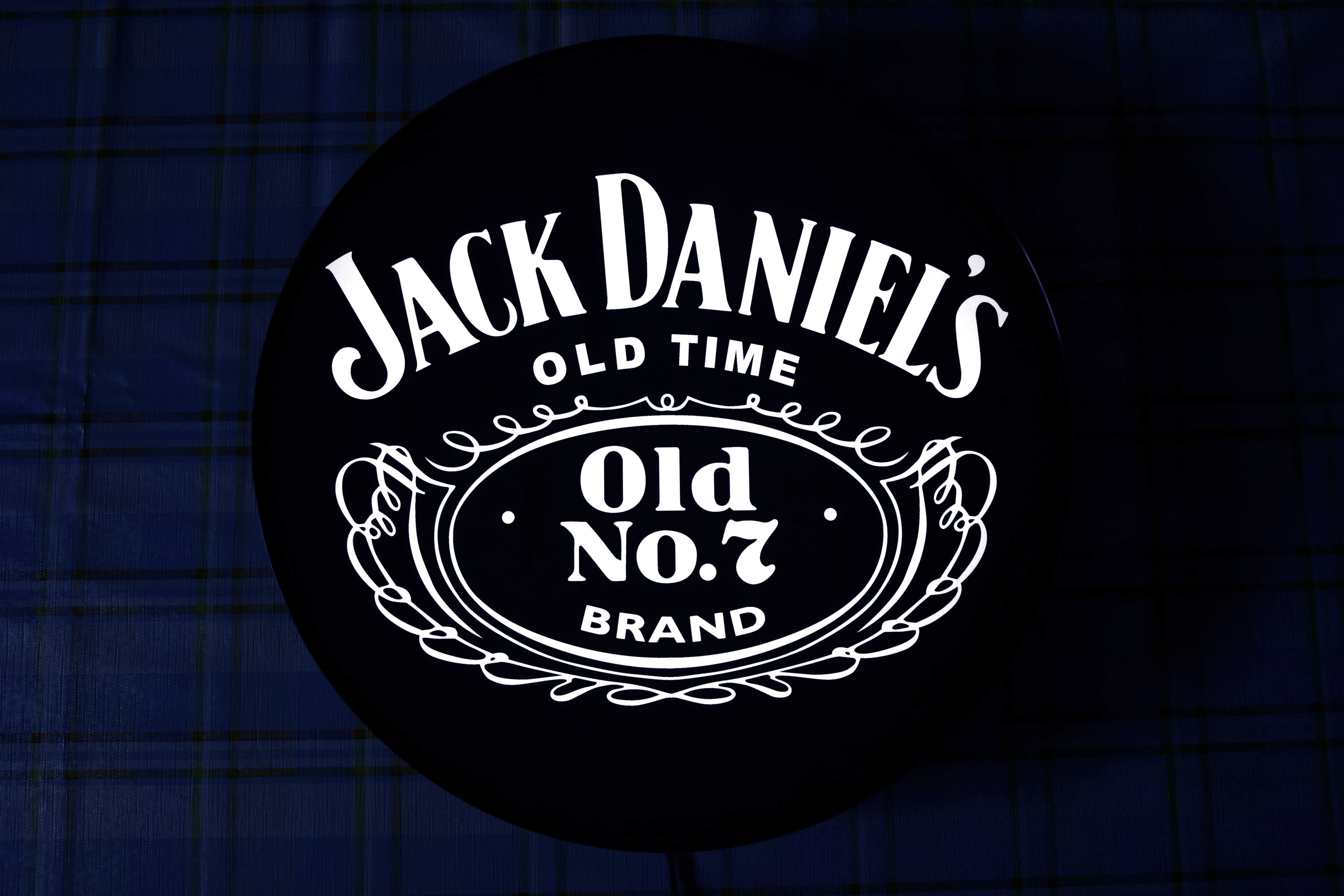 Podświetlane logo JACK DANIELS, Reklama LED, NEON, Szyld, Prezent