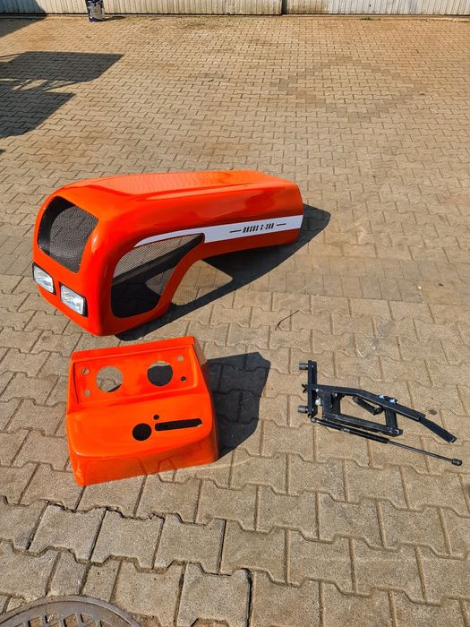 Kabina c360 c330 Maska c360 Kabina ciągnikowa c360 c4011 nowe kabiny