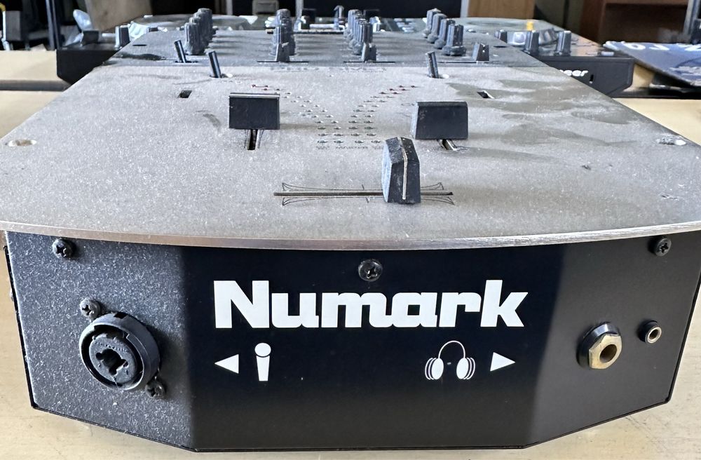 Mesa de mistura numark pro sm-1