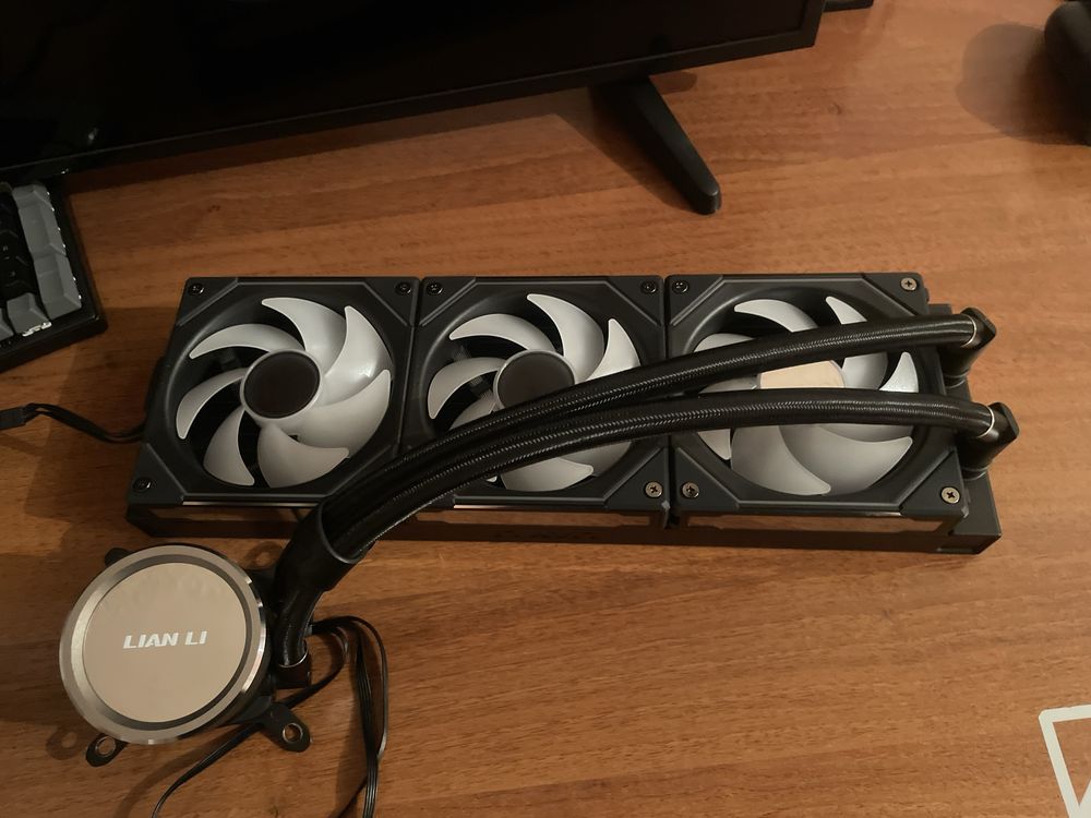 Продам Lian li Ga 2 Trinity sl-inf 360