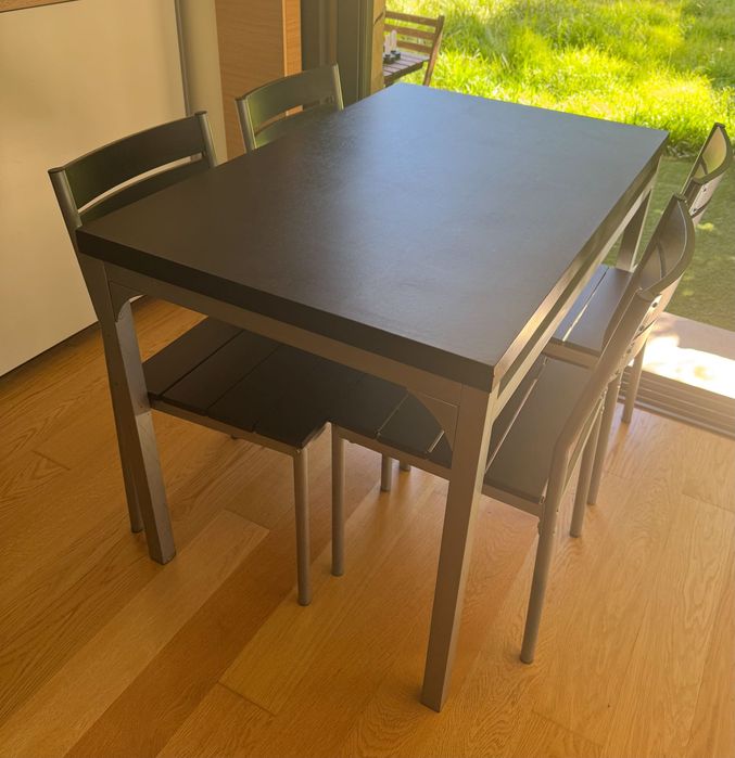 Mesa Sala Refeição + 4 Cadeiras + Mesa Centro