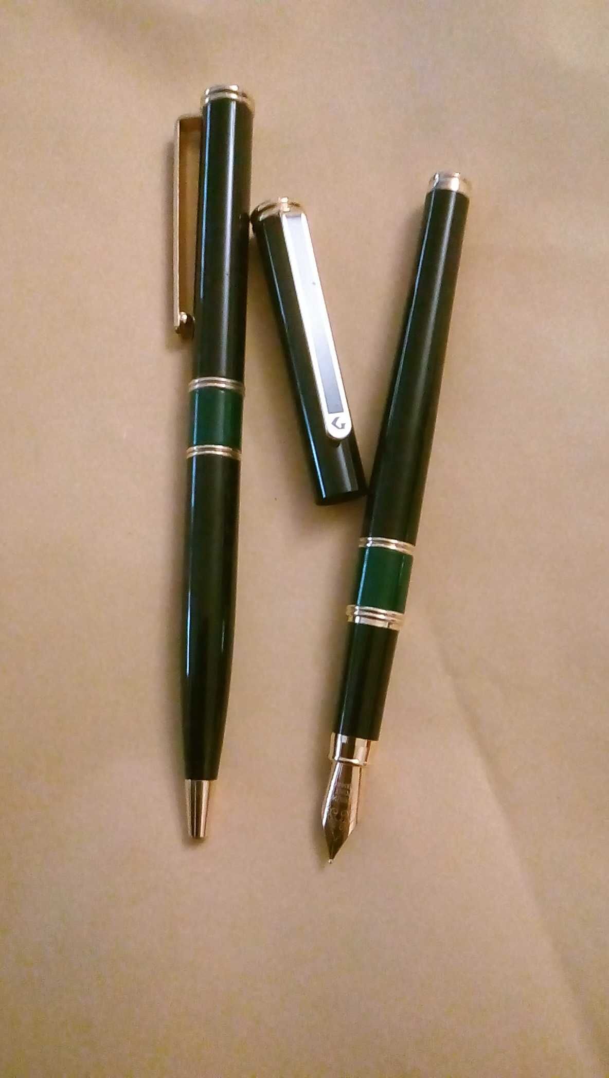 Conjunto de canetas