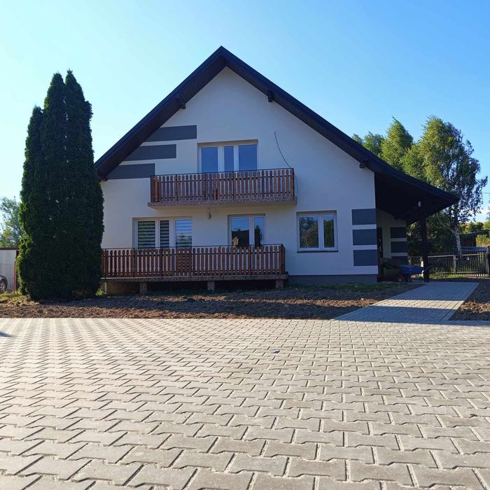 Wynajem - Umeblowane mieszkania po remoncie z prywatnym parkingiem