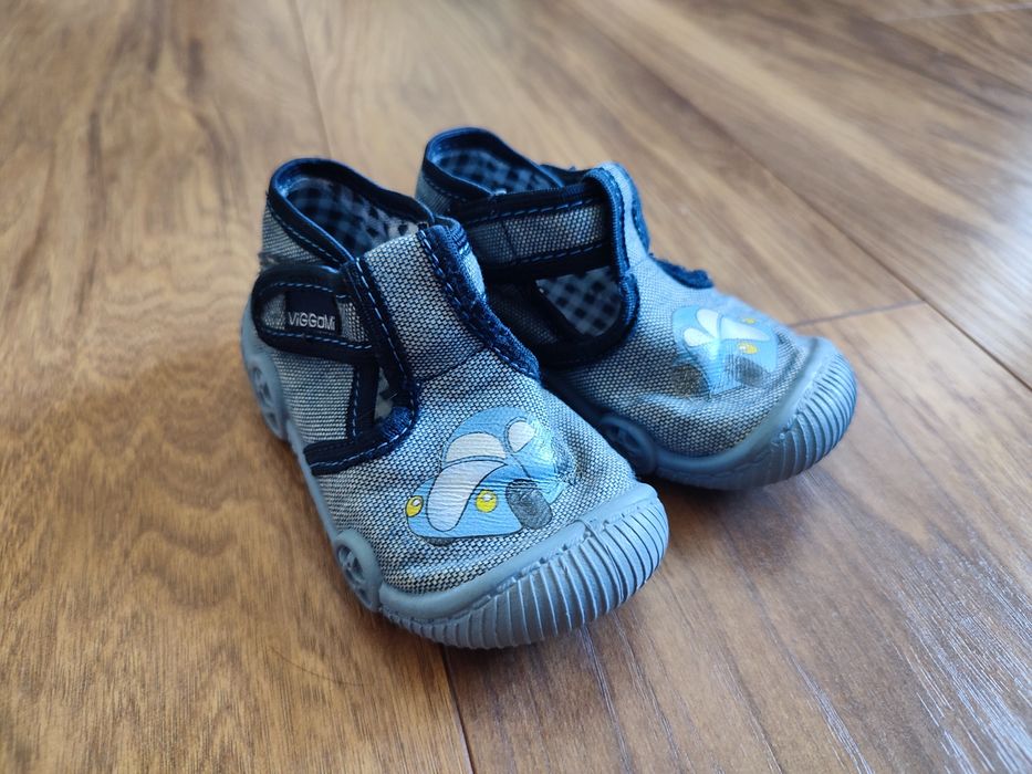 Kapcie chłopięce 23 ViGGaMi, używane