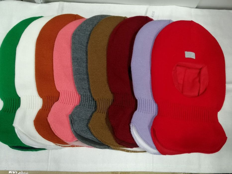 Зимові шапки і комплекти з бафом, шарфом на хлопчика розпродаж