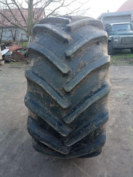 Продам скат 800/65/32 на комбайн case ,john deere
