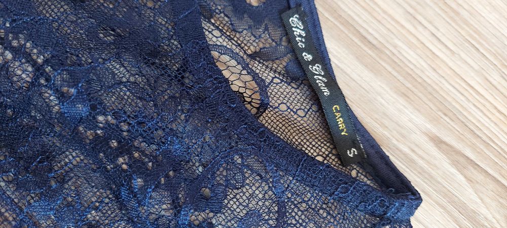 Sukienka Carry S koronka JAK NOWA