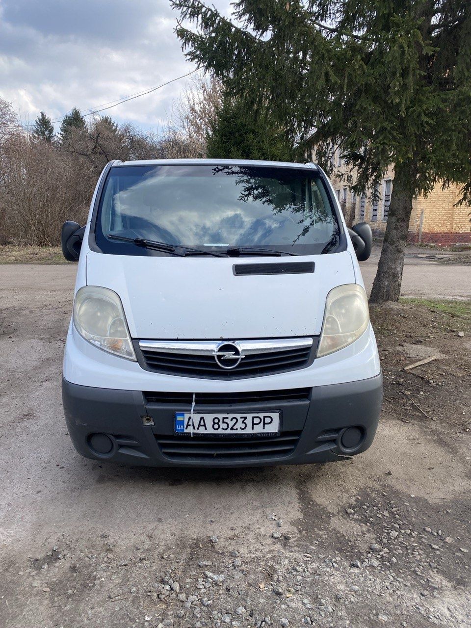 Opel Vivaro груз