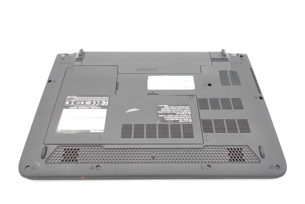 Laptop Używany Toshiba T230 13,3" HD i3 8GB 128SSHD Win11 GW FV