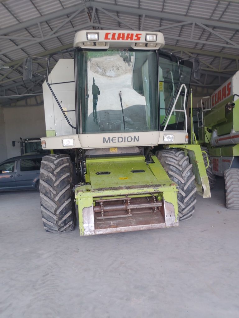 Claas Medion 330